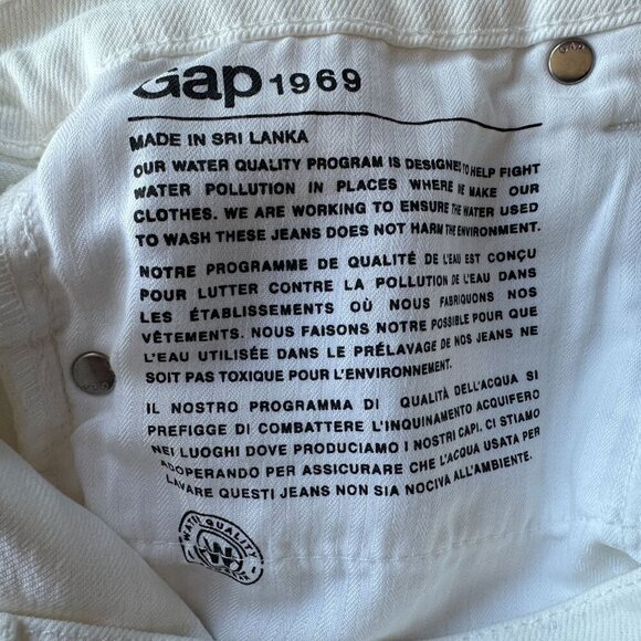 NWD GAP Slim Shorts Mid Rise Stretch White Distressed Denim Jean Shorts 26 - Picture 8 of 11